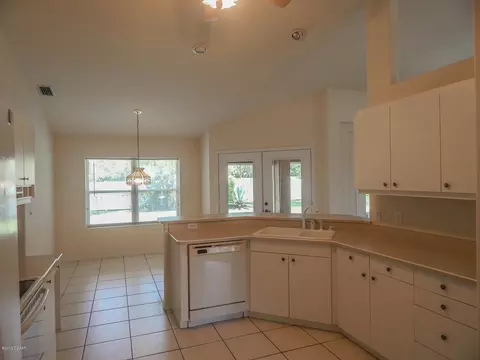 15 Eagle Crest Path, Palm Coast, FL 32164 photo 12