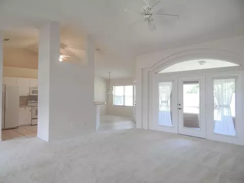 15 Eagle Crest Path, Palm Coast, FL 32164 photo 3