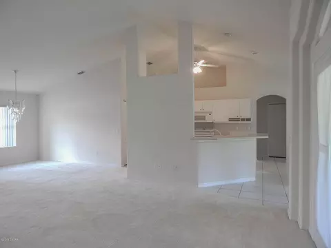 15 Eagle Crest Path, Palm Coast, FL 32164 photo 11