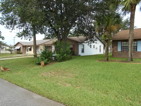 905 Egret Ct, Edgewater, FL 32141 photo 1