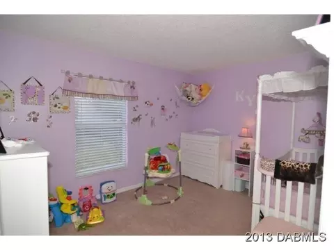 39 Round Tree Dr, Palm Coast, FL 32164 photo 4