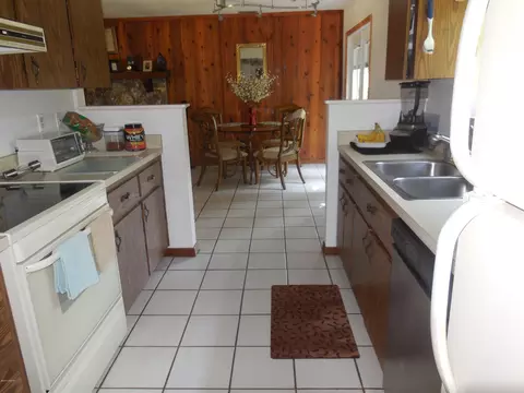 913 Brookside Dr, Ormond Beach, FL 32174 photo 10