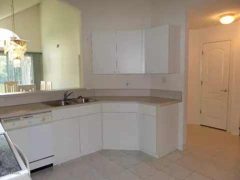 527 Lake Bridge Dr, Ormond Beach, FL 32174 photo 9