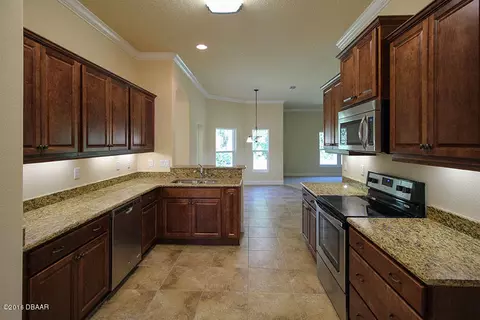43 Chrysanthemum Dr, Ormond Beach, FL 32174 photo 2