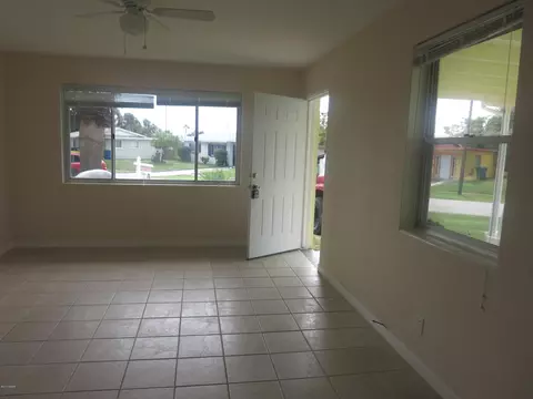 43 Seaside Dr, Ormond Beach, FL 32176 photo 2