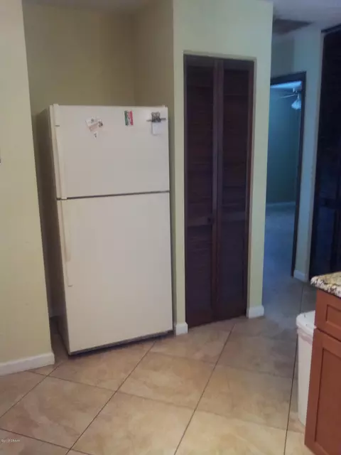 42 Plaza Dr, Ormond Beach, FL 32176 photo 8