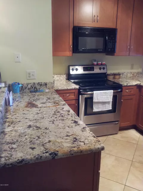 42 Plaza Dr, Ormond Beach, FL 32176 photo 6