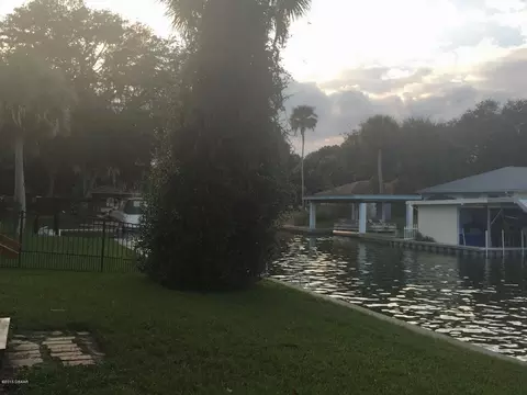 185 Hibiscus Rd, Edgewater, FL 32141 photo 4