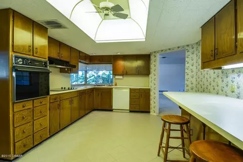 1027 N Halifax Dr, Ormond Beach, FL 32176 photo 9