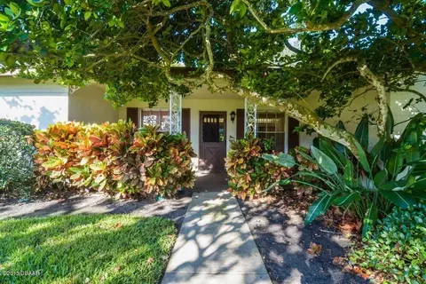 1027 N Halifax Dr, Ormond Beach, FL 32176 photo 2