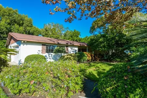 1027 N Halifax Dr, Ormond Beach, FL 32176 photo 3