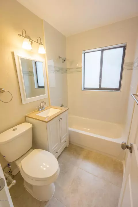 78 Hernandez Ave, Ormond Beach, FL 32174 photo 9
