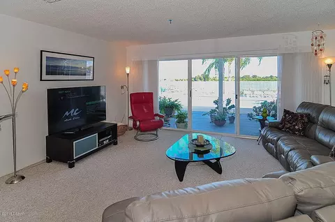 1909 S Riverside Dr, Edgewater, FL 32141 photo 9