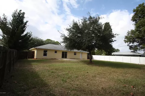 2217 Willow Oak Dr, Edgewater, FL 32141 photo 2