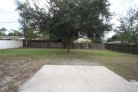 2217 Willow Oak Dr, Edgewater, FL 32141 photo 12