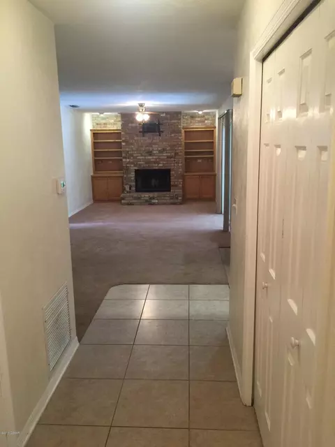 111 Roble Ln, Ormond Beach, FL 32174 photo 9