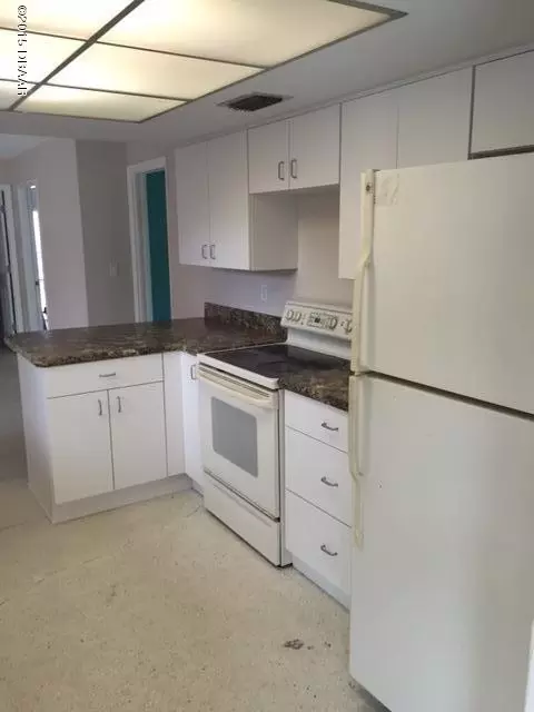 6 Surfside Dr, Ormond Beach, FL 32176 photo 4