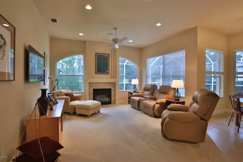 557 Aldenham Ln, Ormond Beach, FL 32174 photo 9