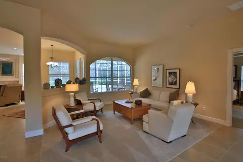 557 Aldenham Ln, Ormond Beach, FL 32174 photo 4