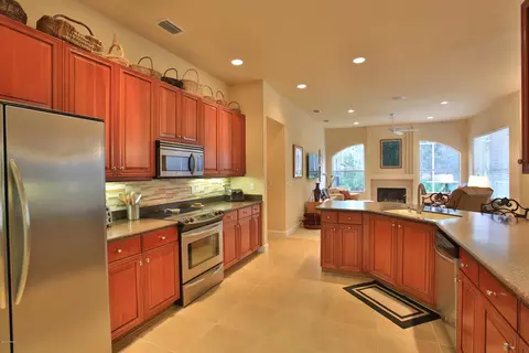 557 Aldenham Ln, Ormond Beach, FL 32174 photo 16