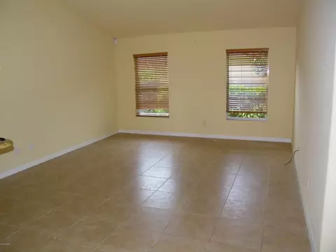 114 Chrysanthemum Dr, Ormond Beach, FL 32174 photo 6