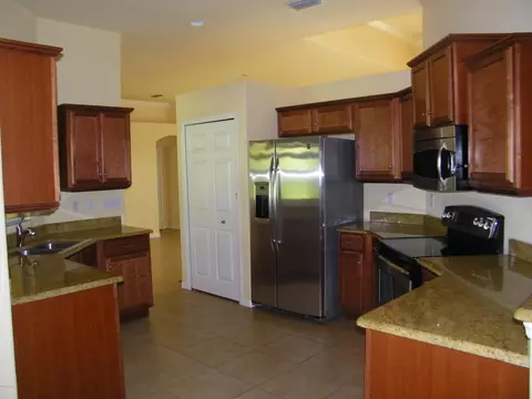 114 Chrysanthemum Dr, Ormond Beach, FL 32174 photo 4