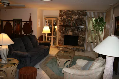 12 Mimosa Trl, Ormond Beach, FL 32174 photo 3