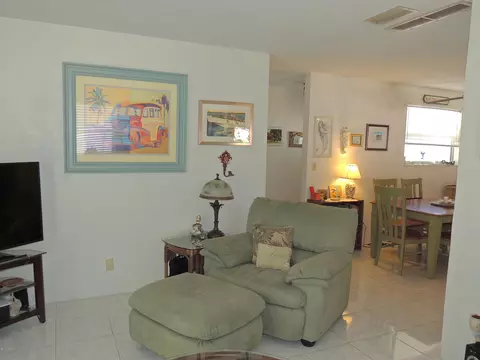 17 Surfside Dr, Ormond Beach, FL 32176 photo 9