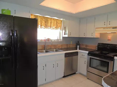 17 Surfside Dr, Ormond Beach, FL 32176 photo 6