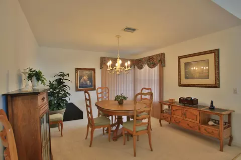 37 Kingsley Cir, Ormond Beach, FL 32174 photo 3