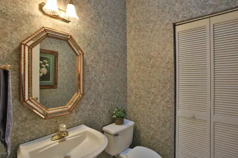 37 Kingsley Cir, Ormond Beach, FL 32174 photo 9