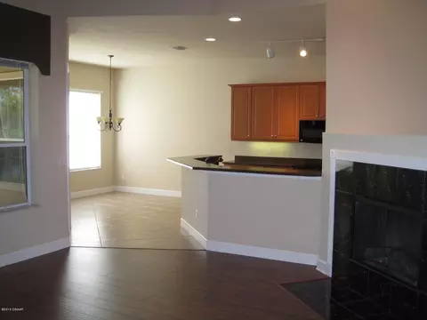 1204 Crown Pointe Ln, Ormond Beach, FL 32174 photo 5