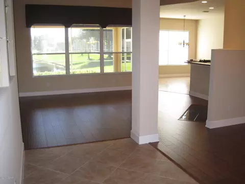 1204 Crown Pointe Ln, Ormond Beach, FL 32174 photo 3