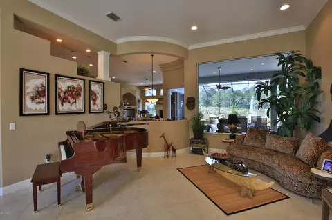 1040 Hampstead Ln, Ormond Beach, FL 32174 photo 9