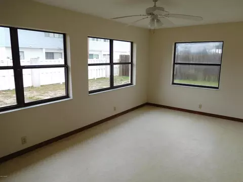545 Pinewood St, Ormond Beach, FL 32176 photo 8