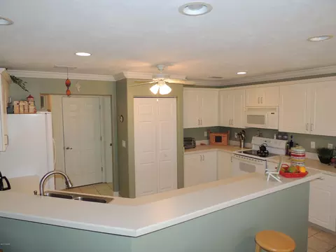 99 Laurie Dr, Ormond Beach, FL 32176 photo 6