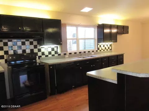 1422 Mango Tree Dr, Edgewater, FL 32132 photo 6