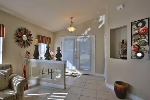 1225 Crown Pointe Ln, Ormond Beach, FL 32174 photo 2