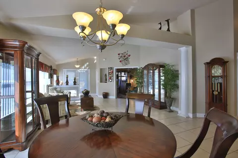 1225 Crown Pointe Ln, Ormond Beach, FL 32174 photo 3