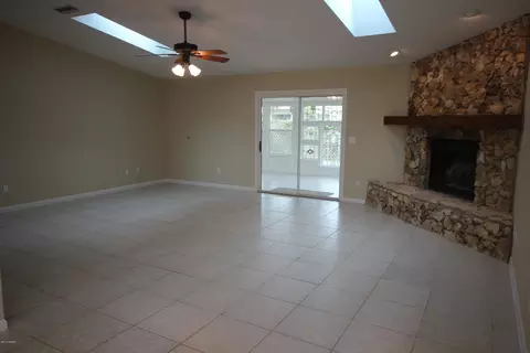 1322 Queen Palm Dr, Edgewater, FL 32132 photo 10