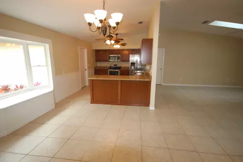1322 Queen Palm Dr, Edgewater, FL 32132 photo 11