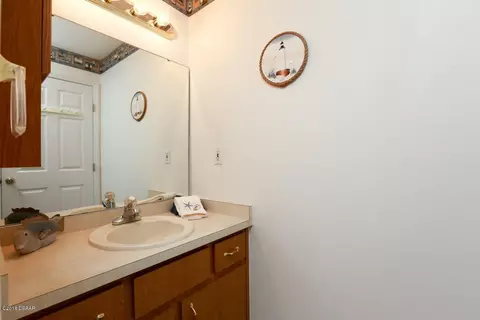 3224 Tamarind Dr, Edgewater, FL 32141 photo 13