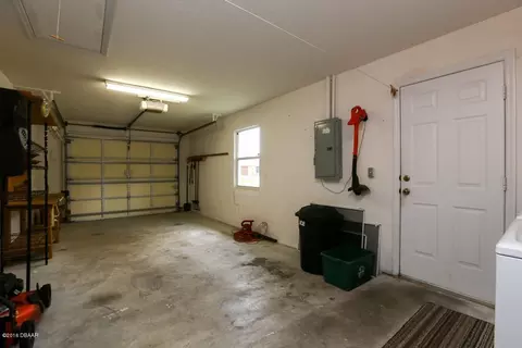 3224 Tamarind Dr, Edgewater, FL 32141 photo 17