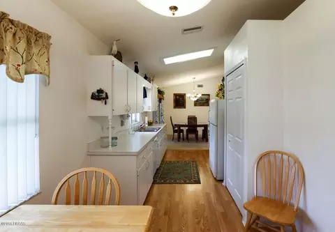 3224 Tamarind Dr, Edgewater, FL 32141 photo 9