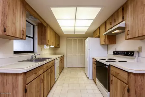 411 Sea Hawk Ct, Edgewater, FL 32141 photo 7