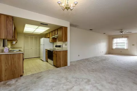 411 Sea Hawk Ct, Edgewater, FL 32141 photo 5