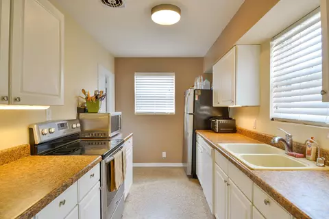 117 Longwood Dr, Ormond Beach, FL 32176 photo 2