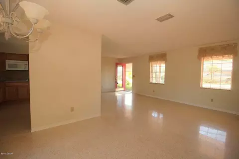 833 Riverside Dr, Ormond Beach, FL 32176 photo 10
