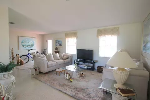833 Riverside Dr, Ormond Beach, FL 32176 photo 4