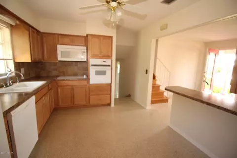 833 Riverside Dr, Ormond Beach, FL 32176 photo 9